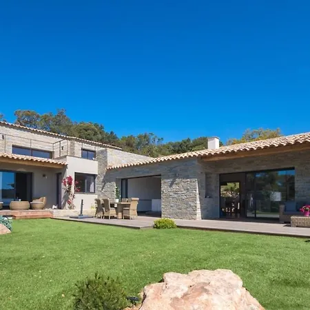 Petra Bianca Villa